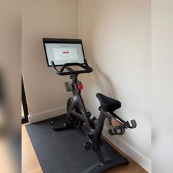 Peloton Bike+ 2021 - Excellent - Berkeley, CA