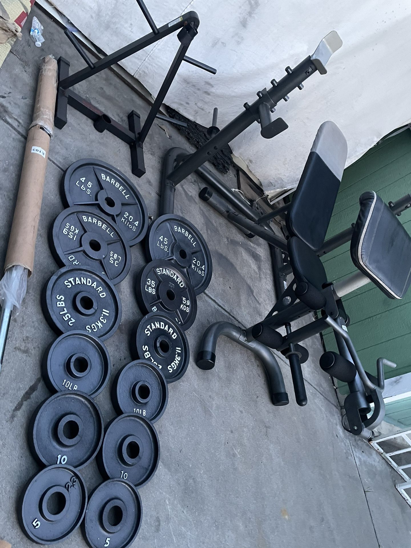 Gold’s Gym Bench press/ Weights/ Barbell for Sale in San Diego, CA