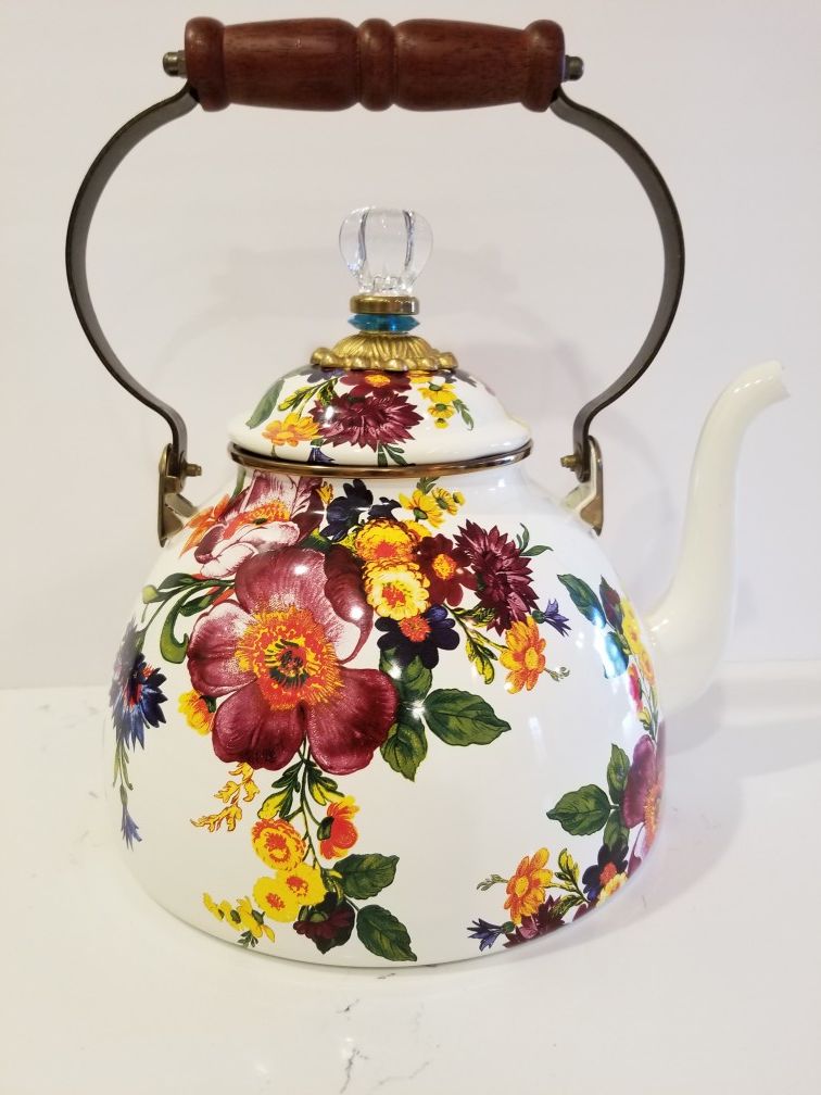 New MACKENZIE CHILDS Flowers Market, 3 quarts Tea Kettle (never used)