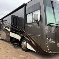 Class A Diesel Pusher Motor Home