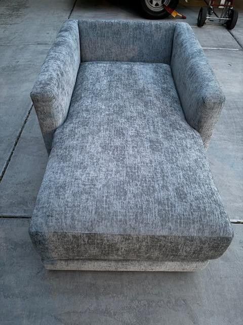 Crate & Barrel Chaise Lounge