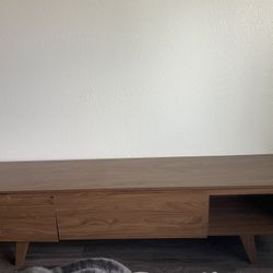 Free Tv console (Broken)