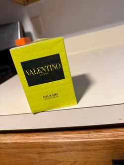 Valentino Born in Roma Yellow Dream