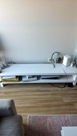 Tv stand