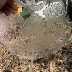 Glass bowl