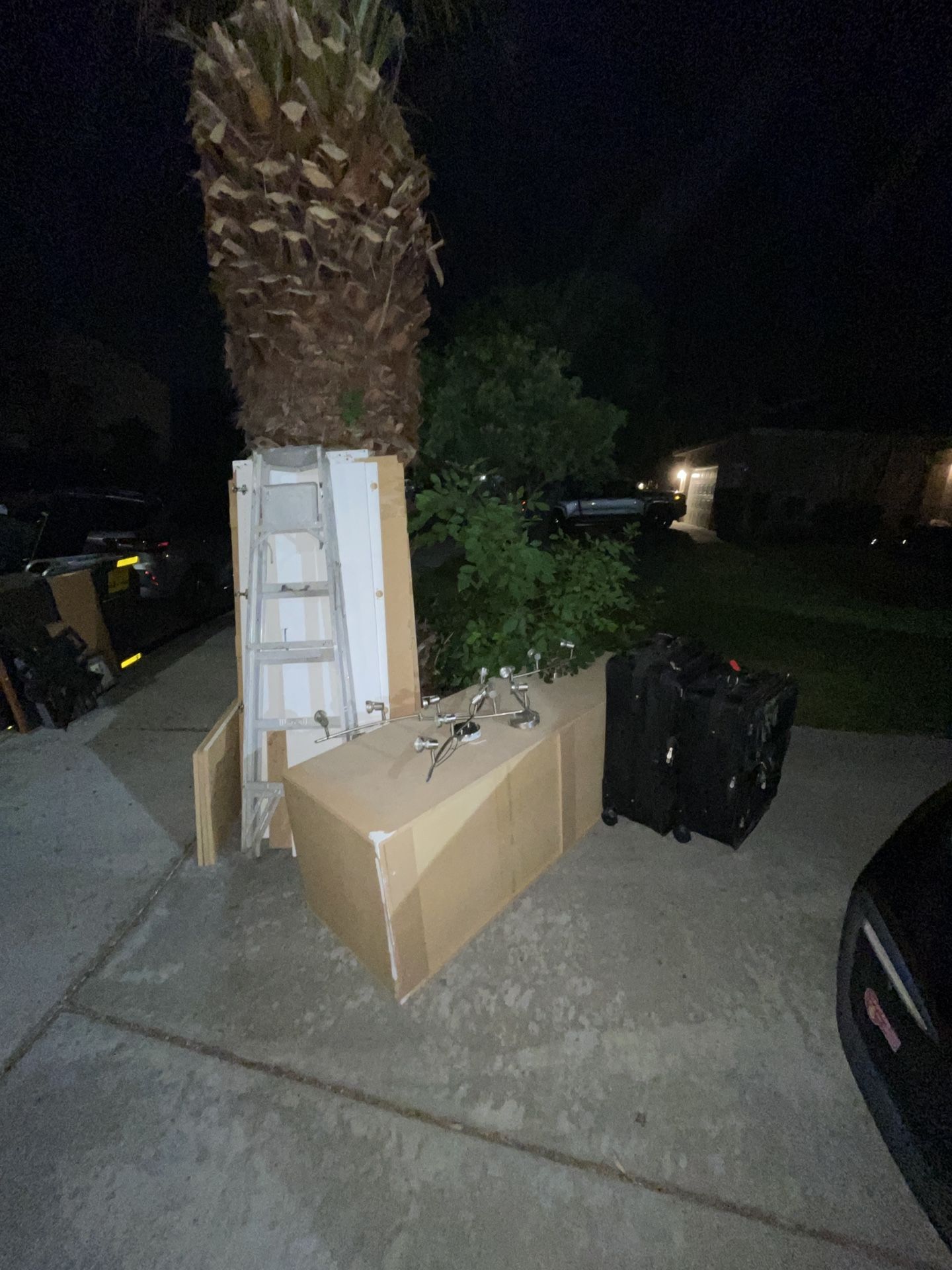 Free Stuff (Ladder gone)