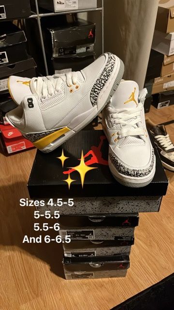 All 6.5-7 Accept For Black Retro 5’s