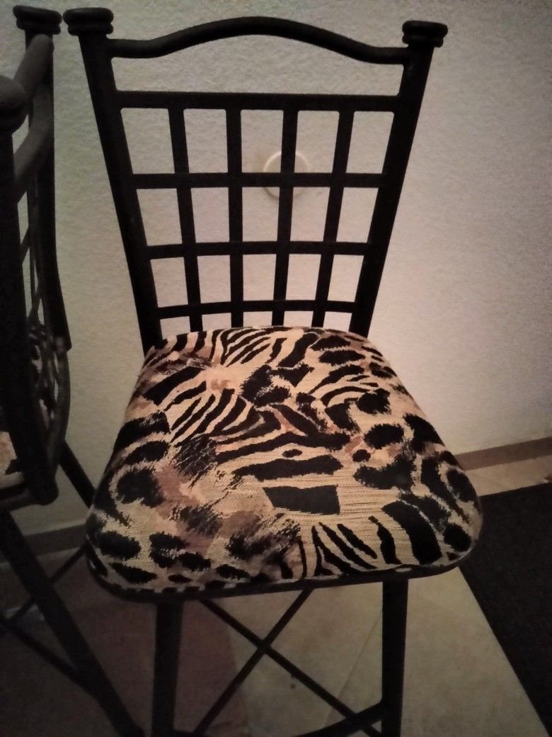 4 METAL BAR STOOLS (Safari Print Fabric)