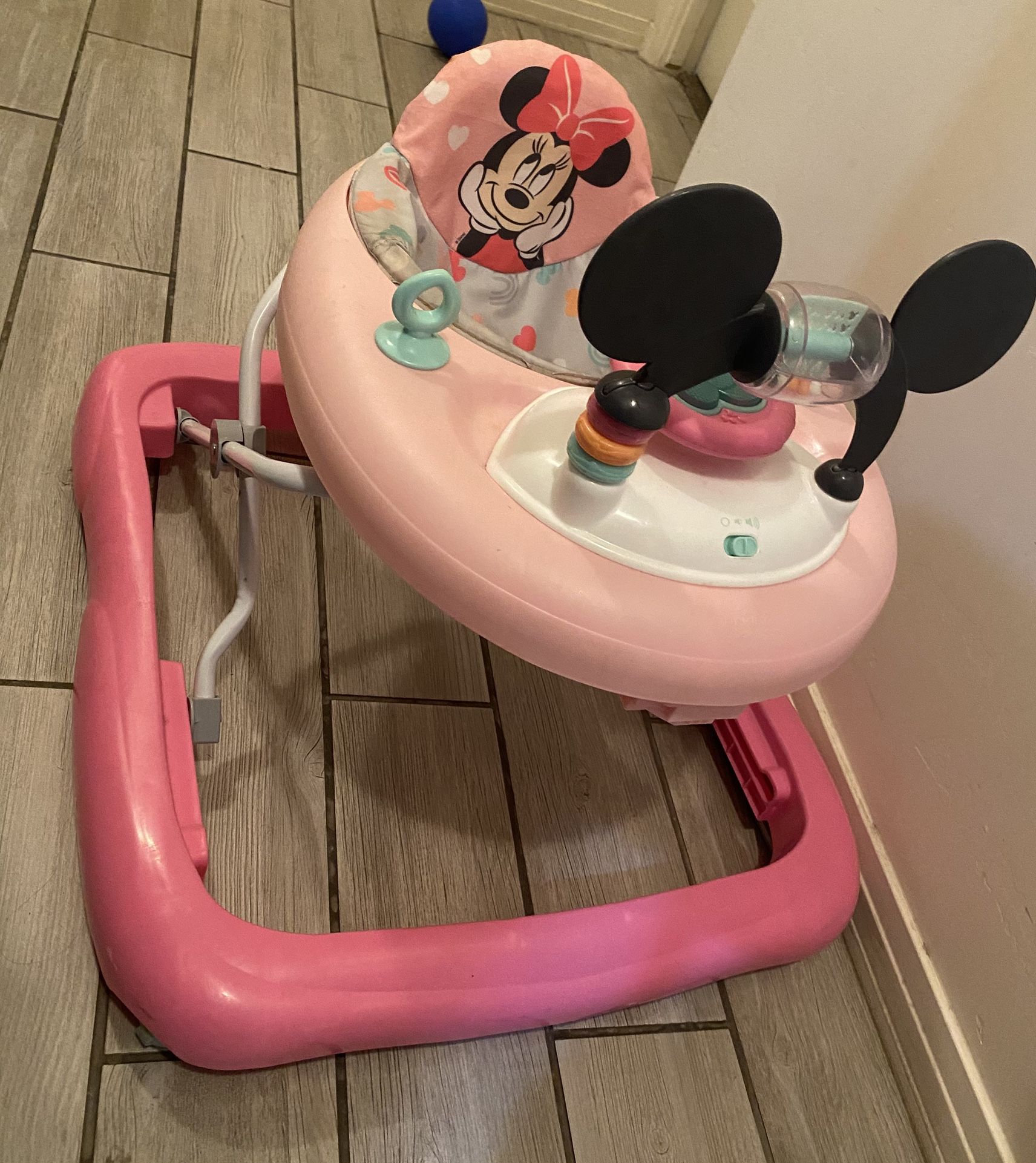 Minnie Mouse Walker 