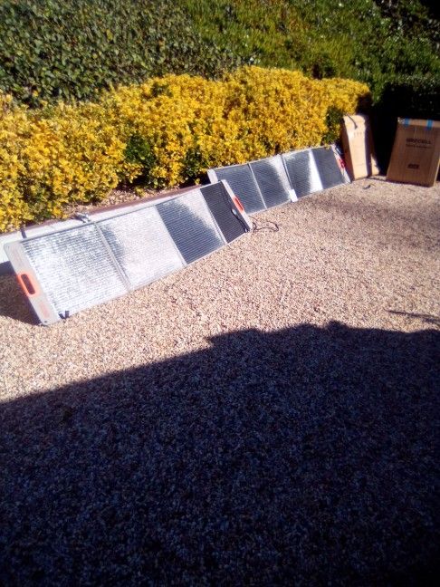 Set Of 2 GRECELL Portable Solar Panels Each Panel Rated 200 Watts