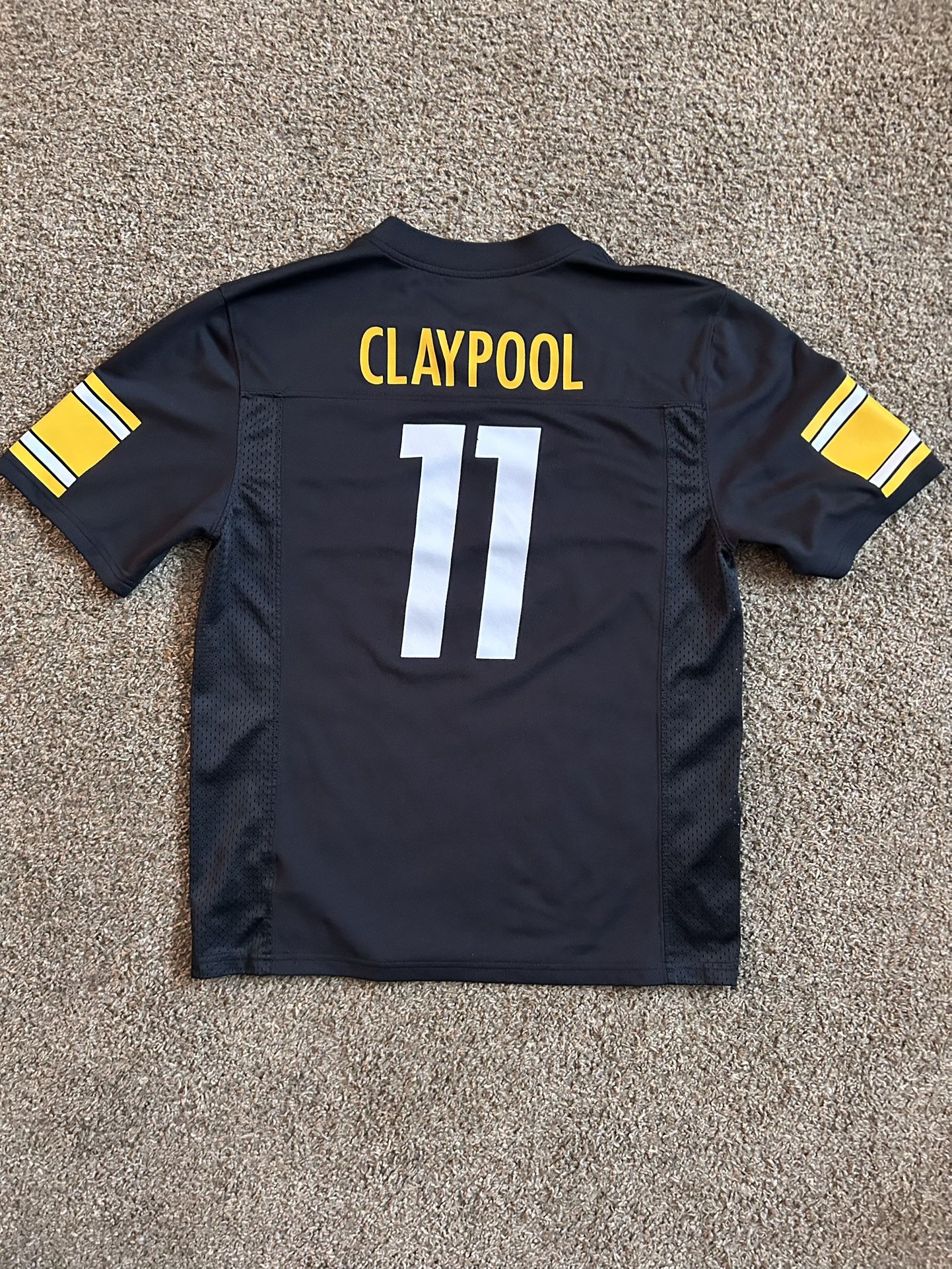 Men’s Small Pittsburgh Steelers Black And yellow Jersey