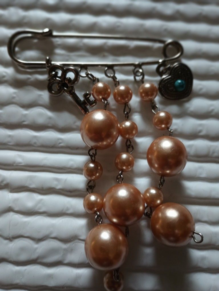 Bronze Colored Pearls With Turquoise Accents Pin.