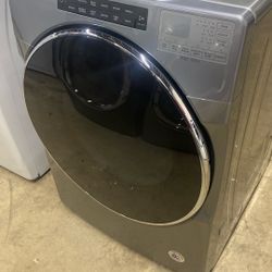 Whirlpool Gray Gas Dryer  Used Like New 