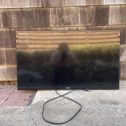 40 Inch TV 