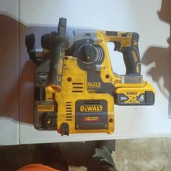 DeWalt Hammer Drill With Dust Catcher And Battery 