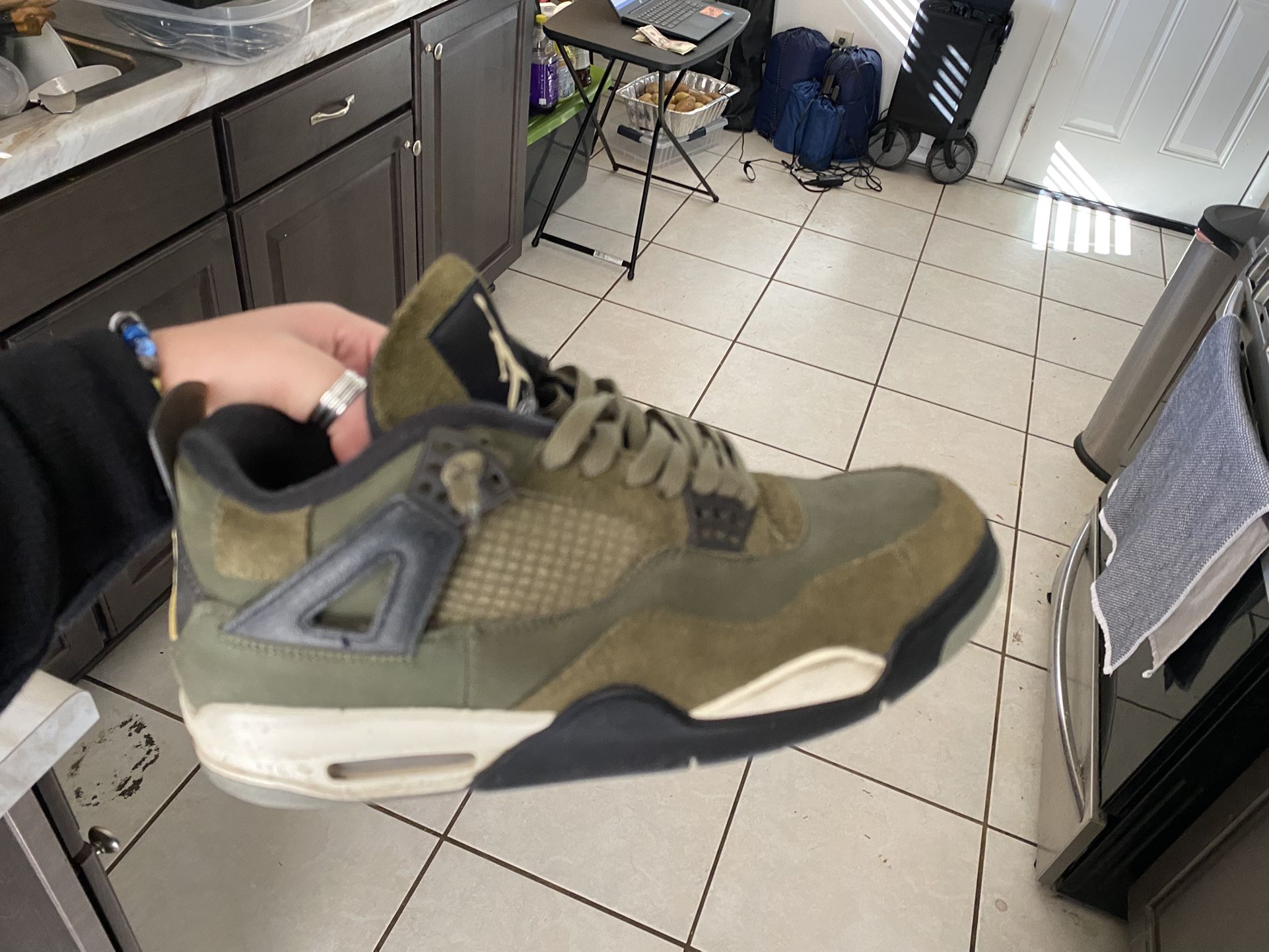 green jordan 4s cash only and pick up only