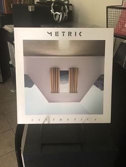 Vinyl Record - Metric album Synthetica Pre-owned **Price Dropped**