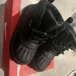 Nike ACG Boots