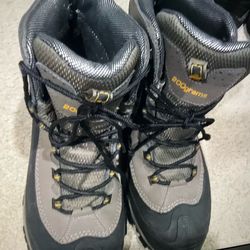 Boots size 11/5
