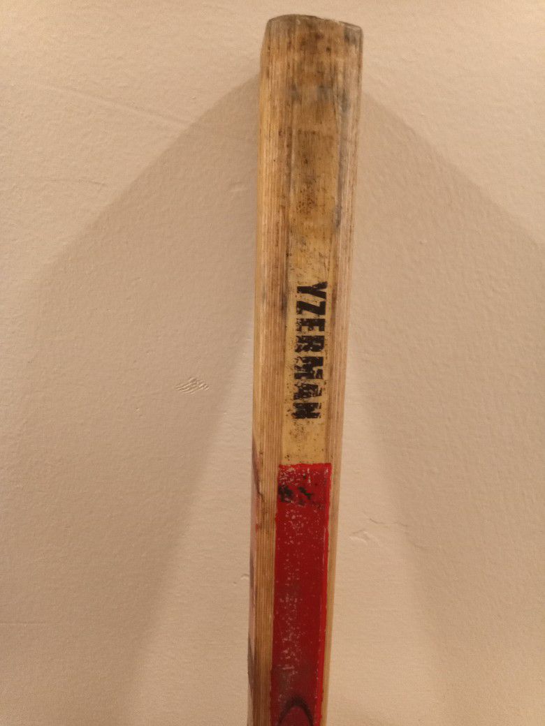 Steve Yzerman Wooden Easton Hockey Stick %100 Real 