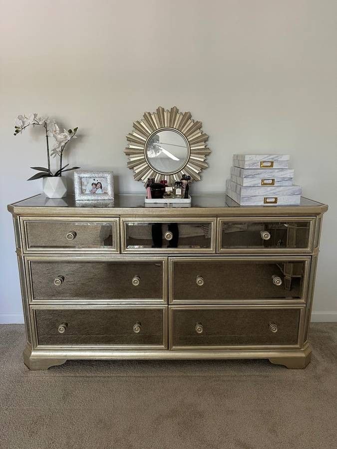 Stunning Z Gallerie Borghese 7 Drawer Mirrored Dresser. Downtown Puyallup Pick Up
