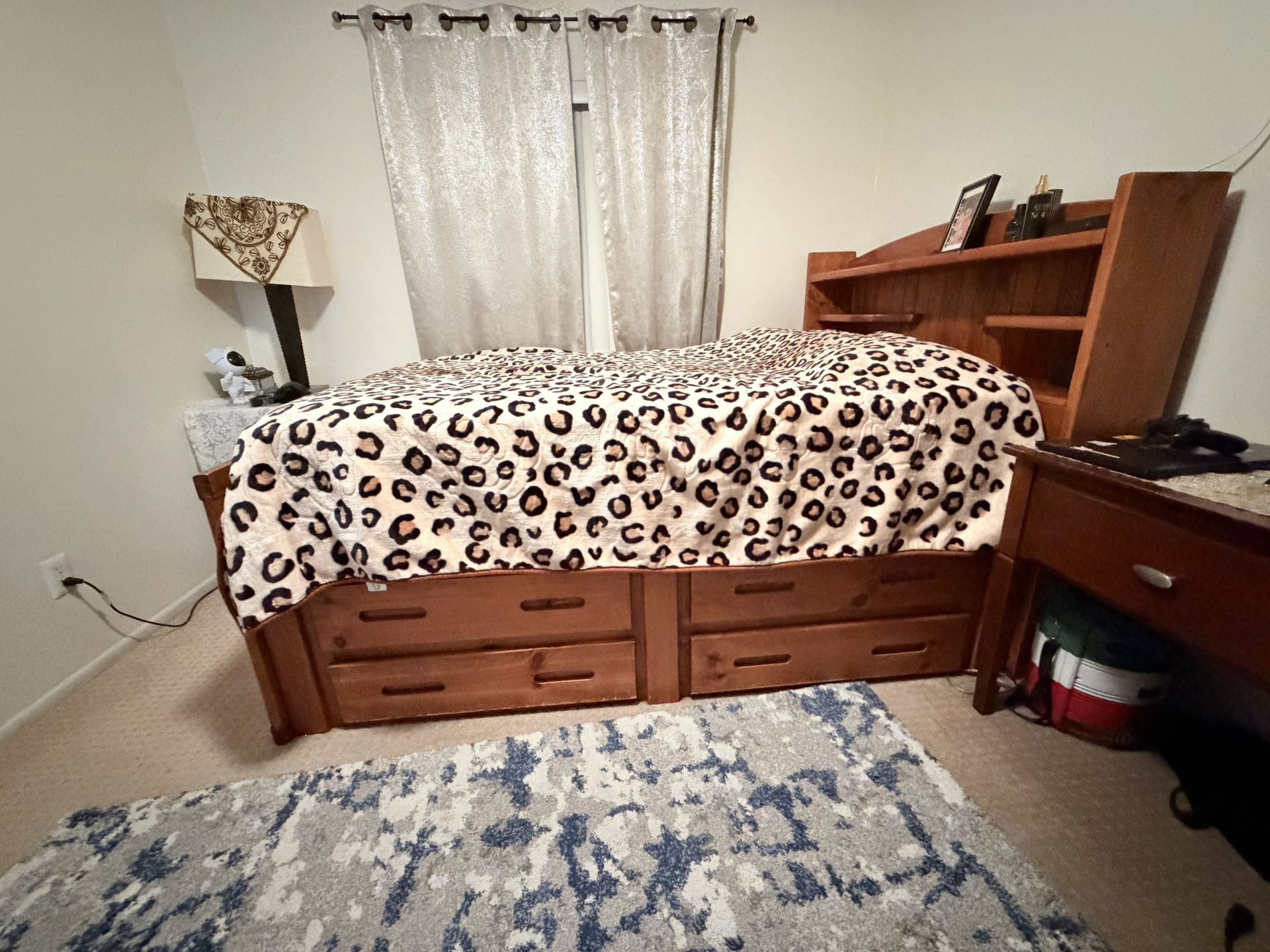 Full Size Bed