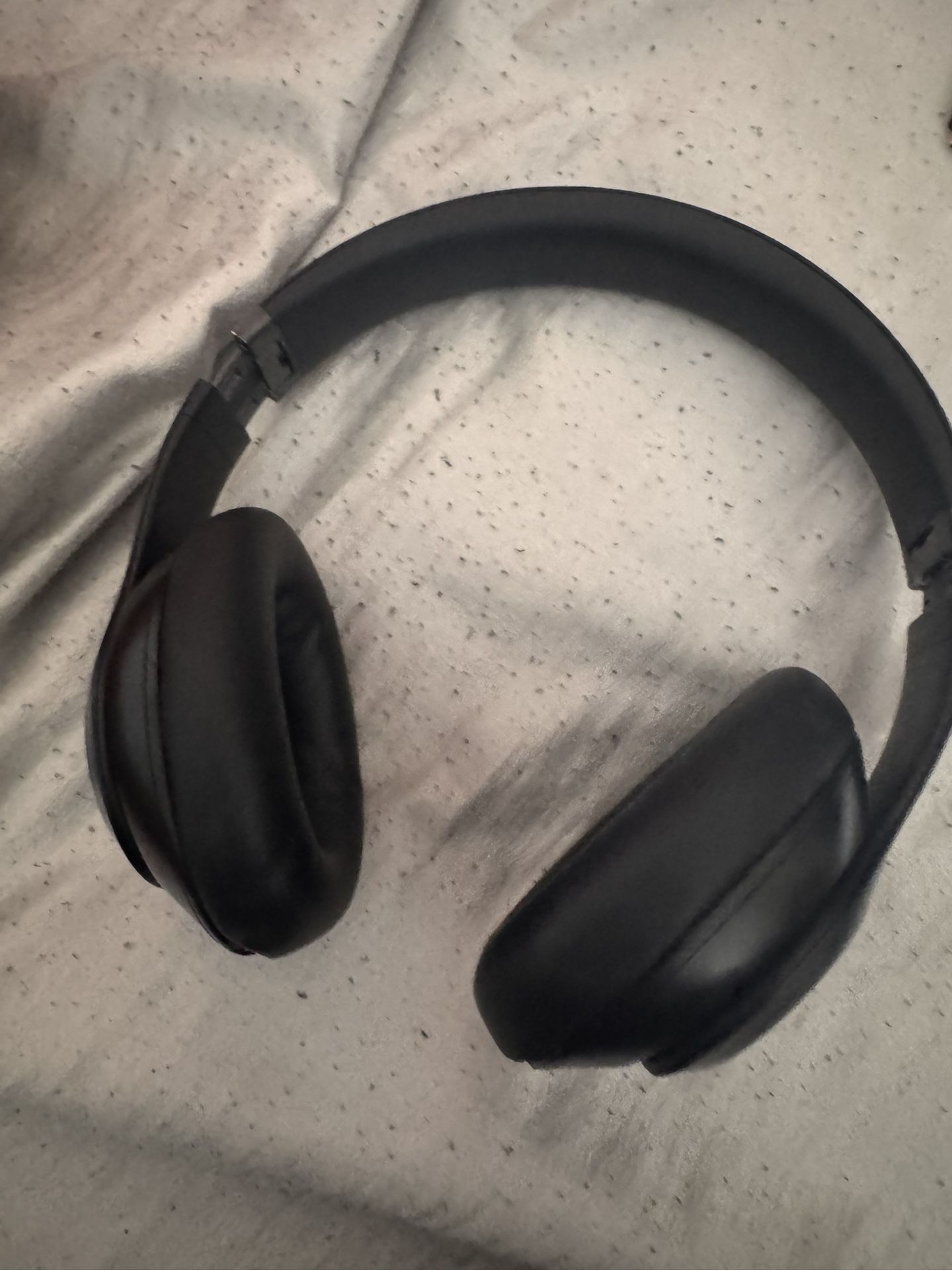 Beats Solo 4