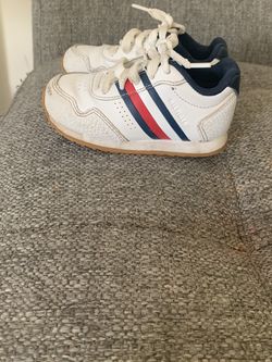 Tommy Shoes Size 6 Toldler