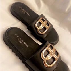 Balenciaga Slides 