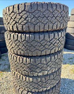 275/70/18 Goodyear 📍📍 Vendo un set de llantas con 80% de vida las 4 📍🌟