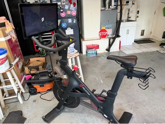 Peloton Bike 3rd gen RB1VQ monitor. Upgraded swivel screen.