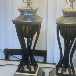 Annette Ashley Furniture Table Lamp only no shade. Used in good condition with some minor cosmetic blemishes. These blemishes are in the form of minor