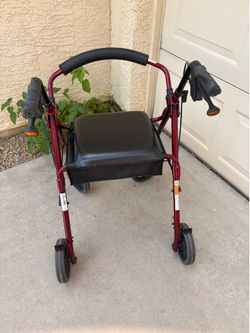 Nova Petite Rollator walker from 4’11” to 5’5”