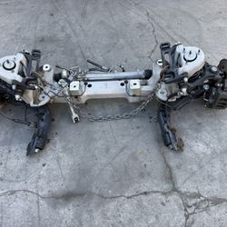 2007 Crown Vic Front Suspensión $500 Firm
