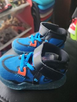 Toddler Nike Shoes Size 5c
