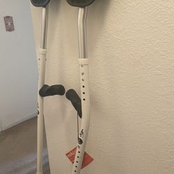 Crutches 