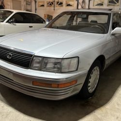 1991 Lexus LS 400
