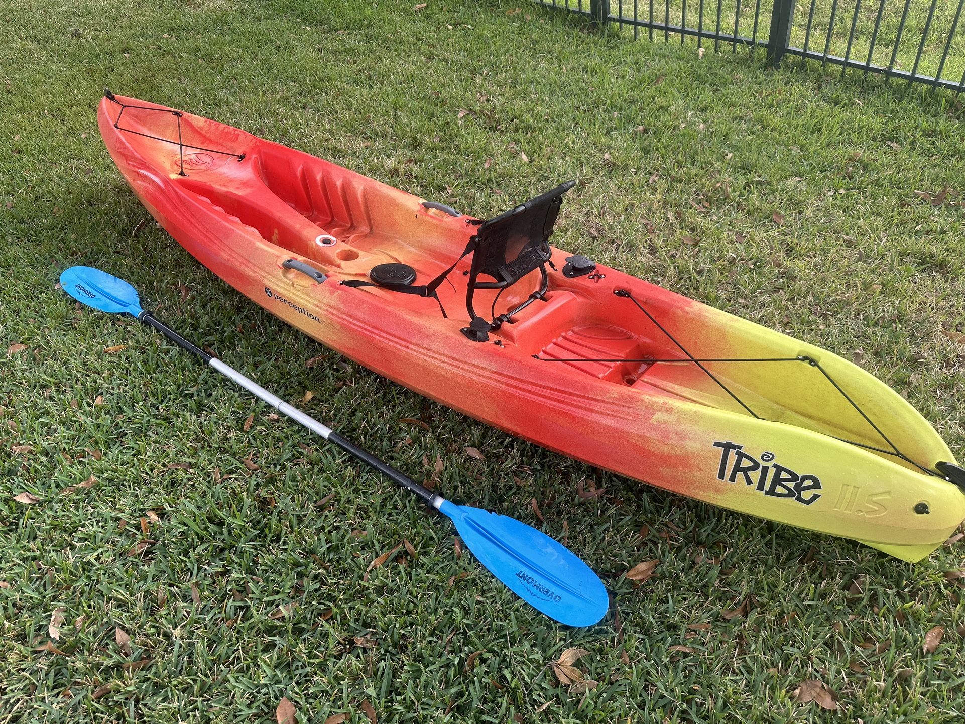 Perception Tribe 11.5 fishing Kayak