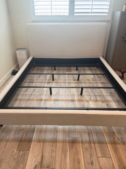 Living spaces dean sand II cal king bed frame