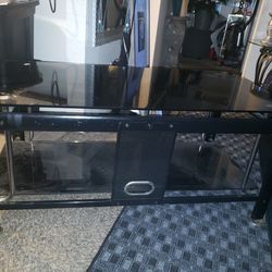 Nice Glass TV Stand