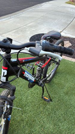 Mongoose 12 Speed Mountain Bike