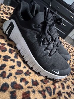 Mens 8.5 Nike Metcon 6