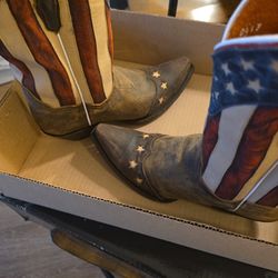 Cowgirl Boots Size 9