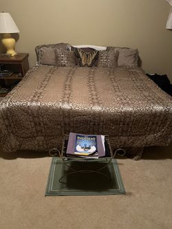 King size mattress w/ Box Spring