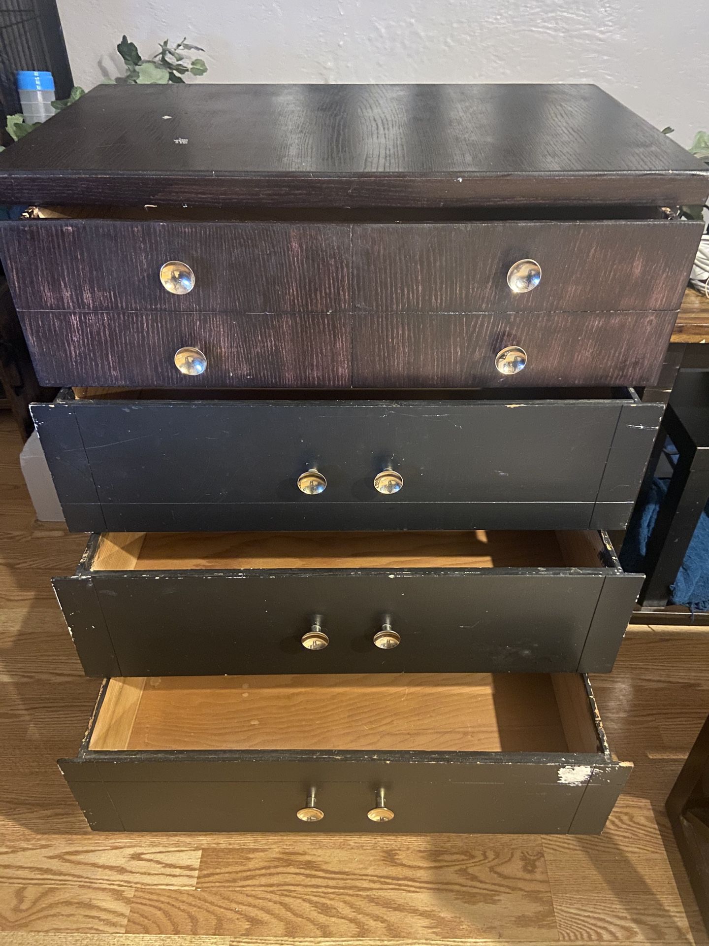 Dresser And End Table