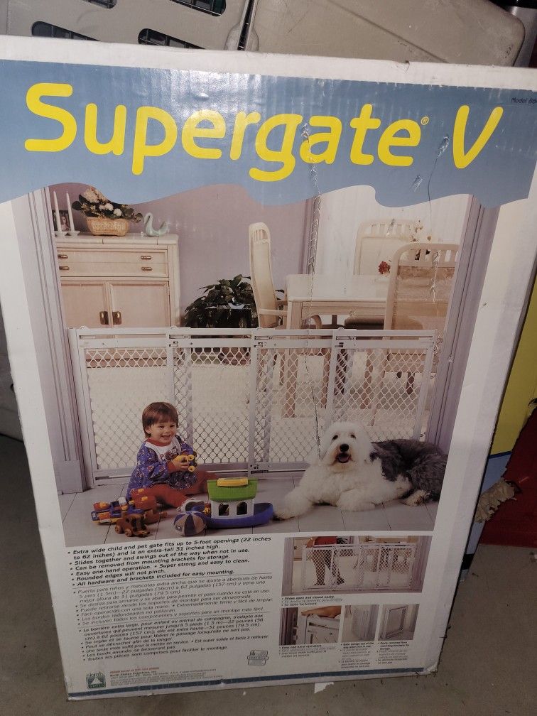 Baby Gate / Dog Gate