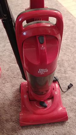 Dirt devil vacuum with empty canister& attachments