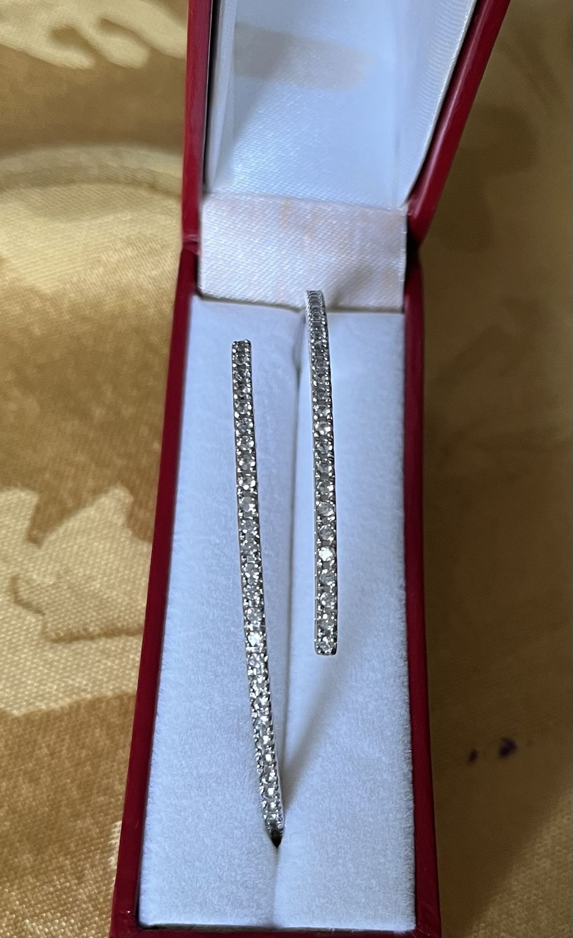 ๐LIKE NEW Gorgeous Diamonds In925 Sterling Silver 6/7โ Bangle. $ 310 TODAY ONLY ๐๐
