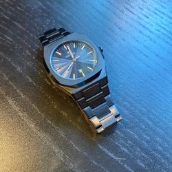 Hourly All Black Watch Worth $220