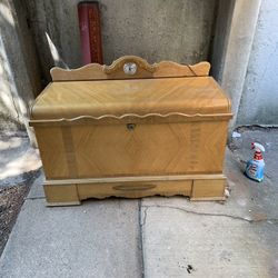 Cavalier, Cedar, Hope Chest